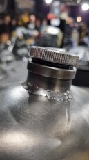 Aluminium Tankdeckel schwarz von Dock66 zum Einschweissen