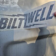 Biltwell Script Sticker weiß reflektierend 6" (15 cm)