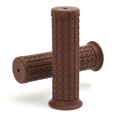 Chess grips brown
