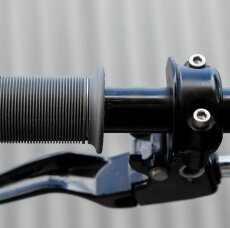 Biltwell Kung Fu Griffe, grau 22 mm